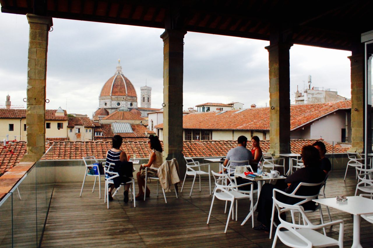 I Rooftop Bar con vista piu belli ed esclusivi a Firenze 1 Caffe del Verone – Museo degli Innocenti