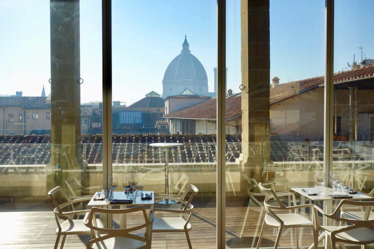 I Rooftop Bar con vista piu belli ed esclusivi a Firenze 2 Caffe del Verone – Museo degli Innocenti